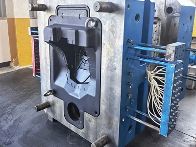 Сборочная зона цеха  