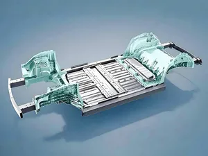 Литые детали кузова автомобиля  